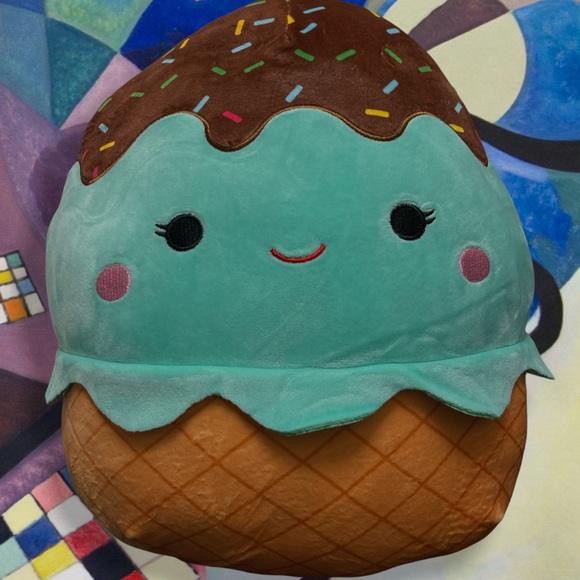 MAYA 16” MINT CHIP ICE CREAM CONE NWT SQUISHMALLOW HTF - Picture 2 of 6